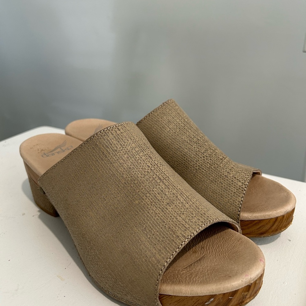 Stylish Tan Women's Shoes